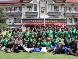 Polres Gianyar Gelar Doa Bersama untuk Pengemudi Ojol yang Meninggal saat Aksi di Jakarta