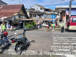 Polsek Pupuan Giat Strong Point, Wujudkan Rasa Aman dan Ketertiban Lalu Lintas