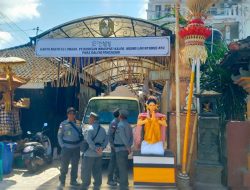 Umat Hindu Banjar Kepisah Pedungan Gelar Melasti ke Pantai Pemelisan
