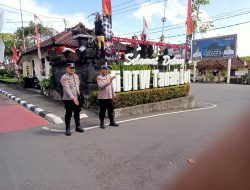 Personil Polsubsektor Tanah Lot Melaksanakan Patroli di Kawasan DTW