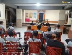Bhabinkamtibmas Desa Pangkung Tibah Melaksanakan Pengamanan Rangkaian Perayaan Hari Raya Saraswati