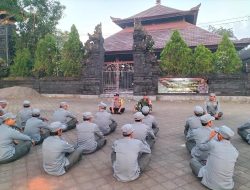 Jumat Curhat Polsek Abiansemal: Linmas Jadi Garda Terdepan Di Lingkungan Desa